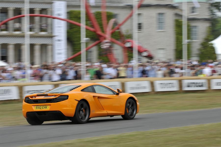  McLaren MP4-12C 2009 года  (фото 174 из 268)